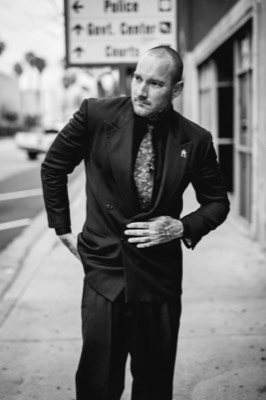  Artist Brandon Garic Notch - Photograph by www.J-Morton.com 