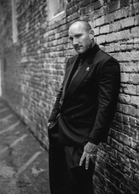  Artist Brandon Garic Notch - Photograph by www.J-Morton.com 